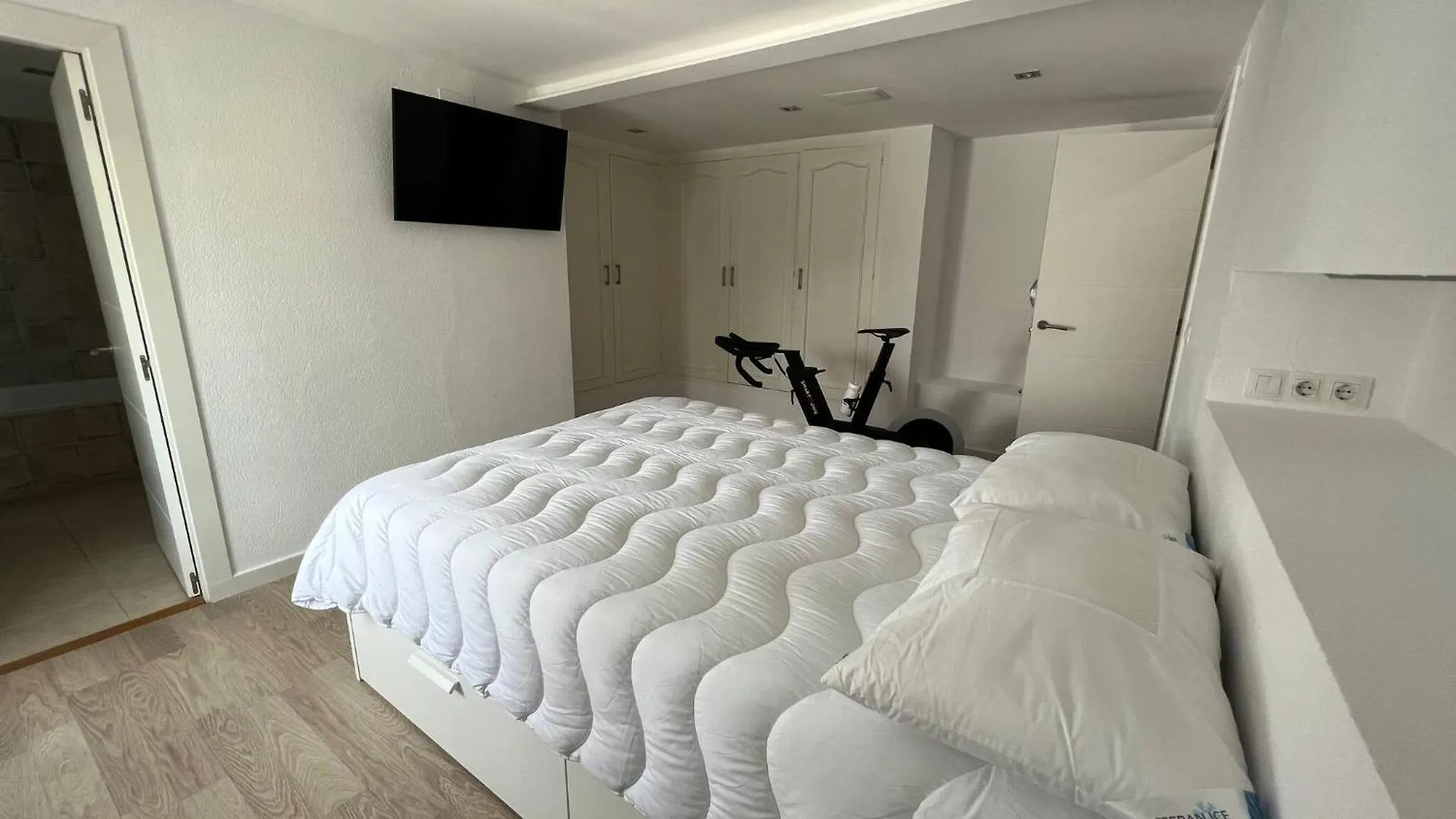 הוילה Preciosa Casa En Roses Con Vistas Al Pueblo Y Al Mar Av-33 בית נופש
